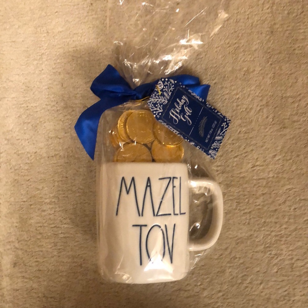 NWT-Rae Dunn “Mazel Tov” mug - Picture 1 of 4